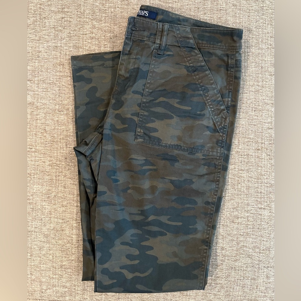 Chaps Woman’s Green Camouflage Pants